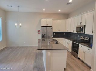 901 S Smith Rd #1054, Tempe, AZ 85281