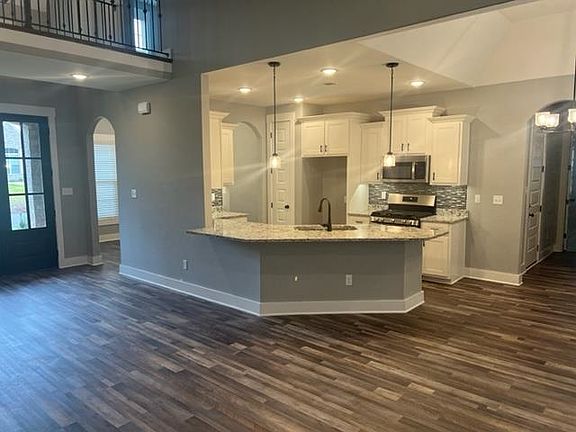 3rd image of 7621 Meadowbriar Cove Cv S