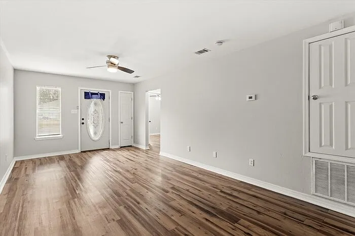 5467 Quail Creek Cir — Photo 8