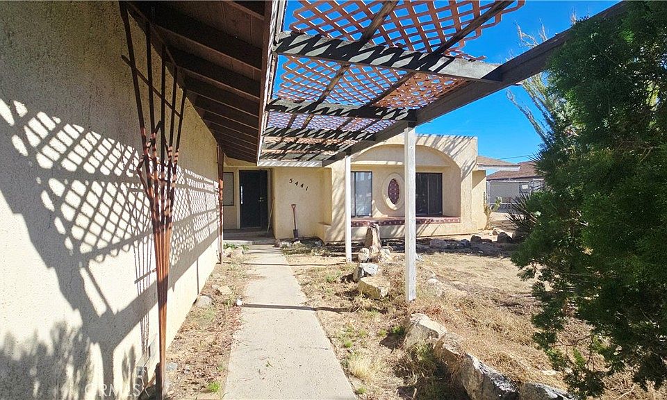 1st image of 5441 Chia Ave