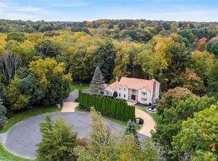 20 Algonquin Ln, Easton, CT 06612