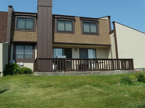 5th image of 37 Westwood Ct