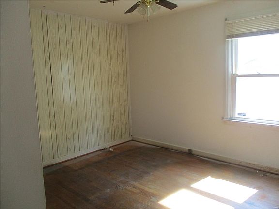 3rd image of 415 Marechal Ln
