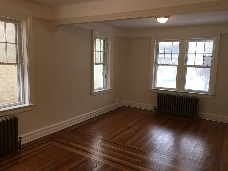 111 Rice Ave #1 — Photo 2