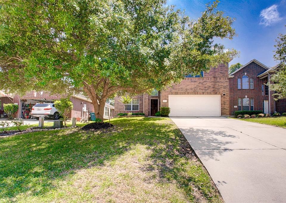 1st image of 915 Summer Wood Blvd
