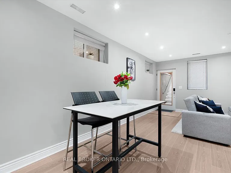 25A Mystic Ave — Photo 5