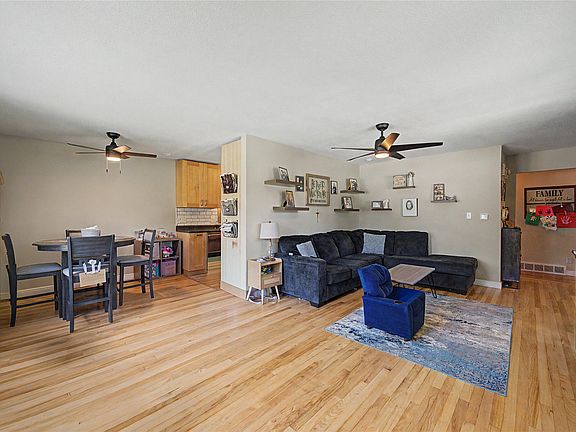 5th image of 926 30th St