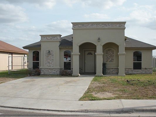 1st image of 1417 Doctora Eve Perez Ln