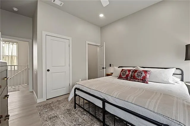 1222 Columbus St #B — Photo 20