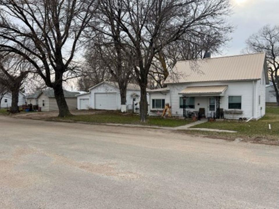 501 Maple St, Thedford, NE 69166 Zillow