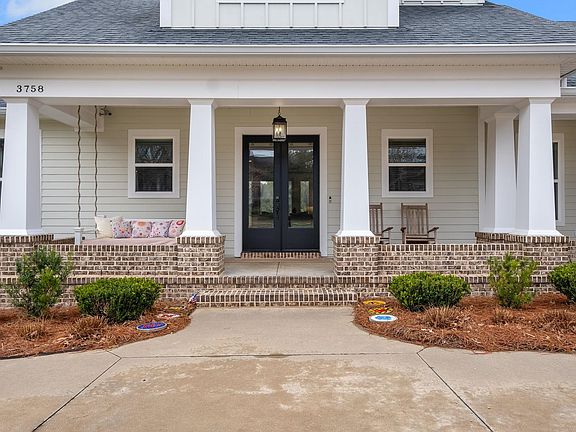 3rd image of 3758 Longfellow Rd