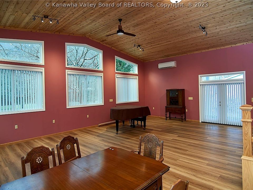 29 Orchard Ave, Smithers, WV 25186 MLS 260730 Zillow