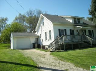 747 Hayward St, Cherokee, IA 51012