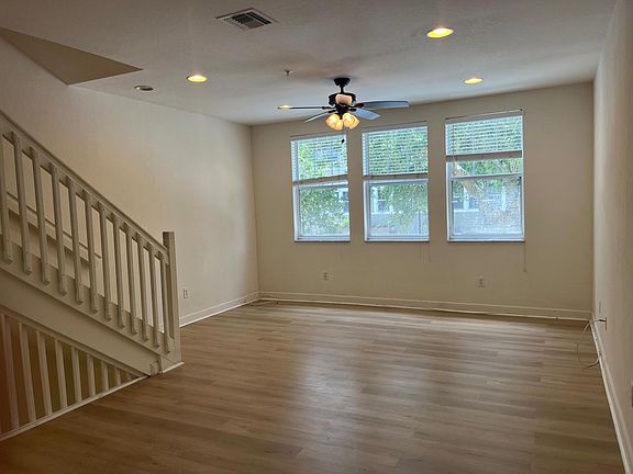 4th image of 767 Millbrae Ct Unit 2