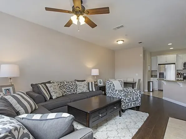 1831 Crimson Ct Unit 8, Chula Vista, CA 91913
