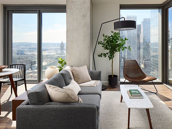 3rd image of 707 Terry Ave #2B-1Ba-800Sqft