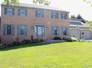 1019 Shadowstone Dr, Lancaster, PA 17603