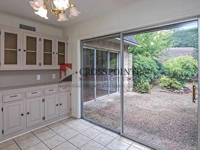 3712 Colony Park Dr — Photo 8