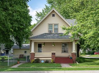 322 E 3rd St, Solon, IA 52333