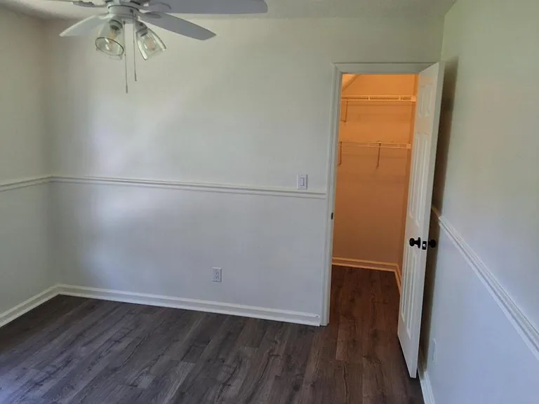 7620 Hammersley Rd — Photo 14