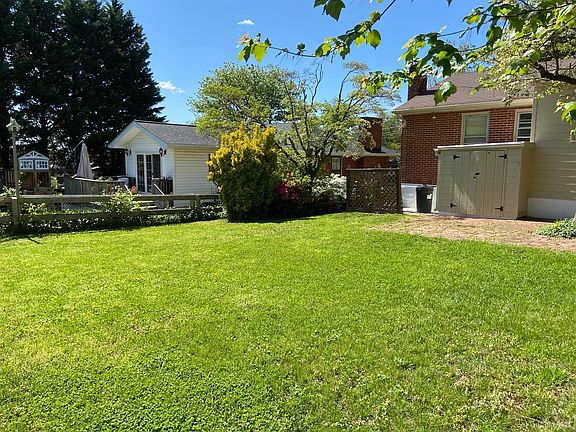 5th image of 4512 Oakdale Dr