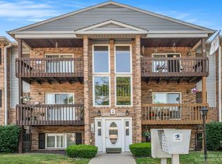 1215 Shoemaker Dr, Westland, MI 48185