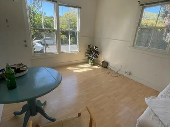 510 E Victoria St #A, Santa Barbara, CA 93103
