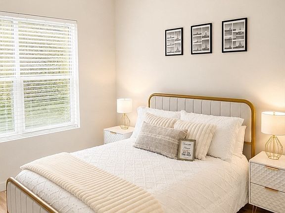 5th image of 635 Main St #112
