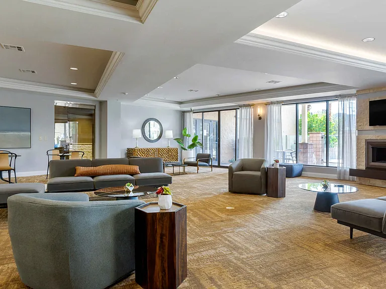 The Rays at Vegas Towers — Photo 25