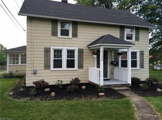 19384 Westwood Dr, Strongsville, OH 44136