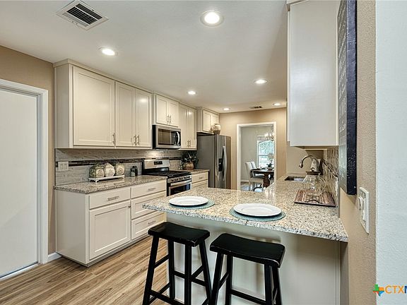 4th image of 1506 Rock Creek Dr