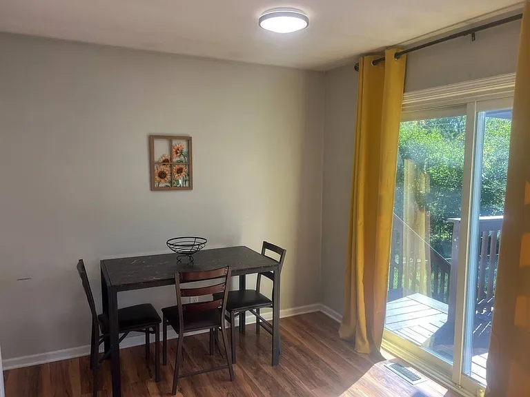 325 Rockhurst Rd — Photo 19