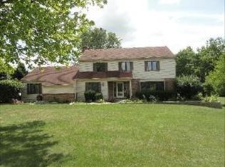 40W385 Harper Dr, Hampshire, IL 60140