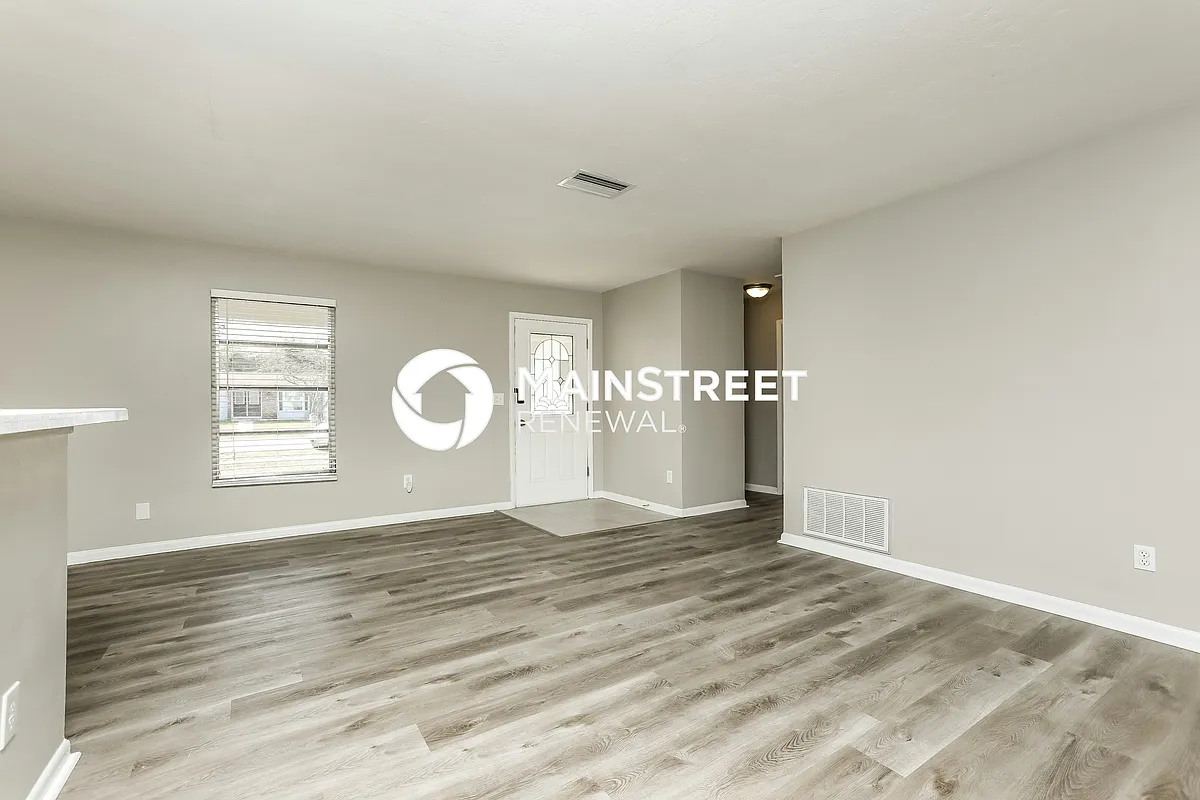 Living Room - 686 Hager St