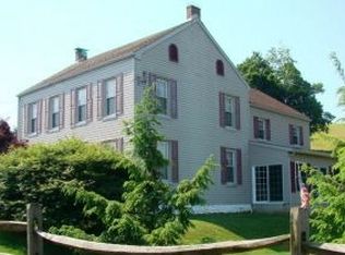 1020 Suburban Rd, Reading, PA 19605