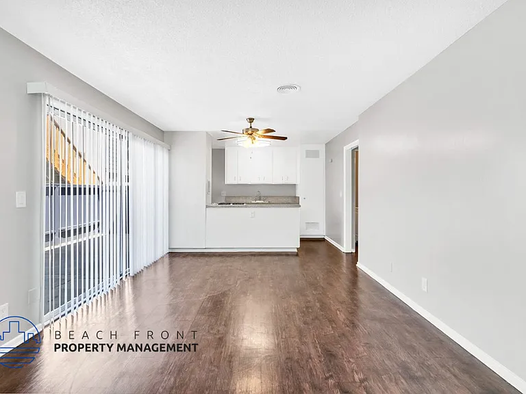 Prada Pointe Apartments — Photo 4