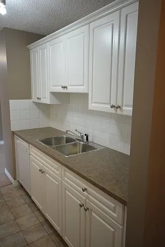 320-635 4th Ave NE #320 Photo 1