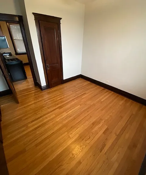 1606 W Nelson St #3 — Photo 8