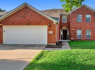 5512 Rocky Mountain Rd, Fort Worth, TX 76137
