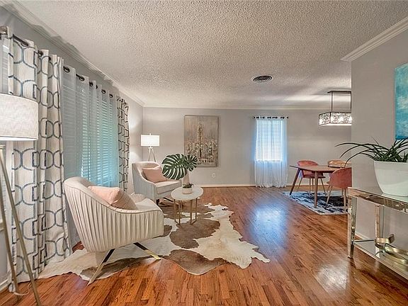 2nd image of 5840 Clendenin Ave