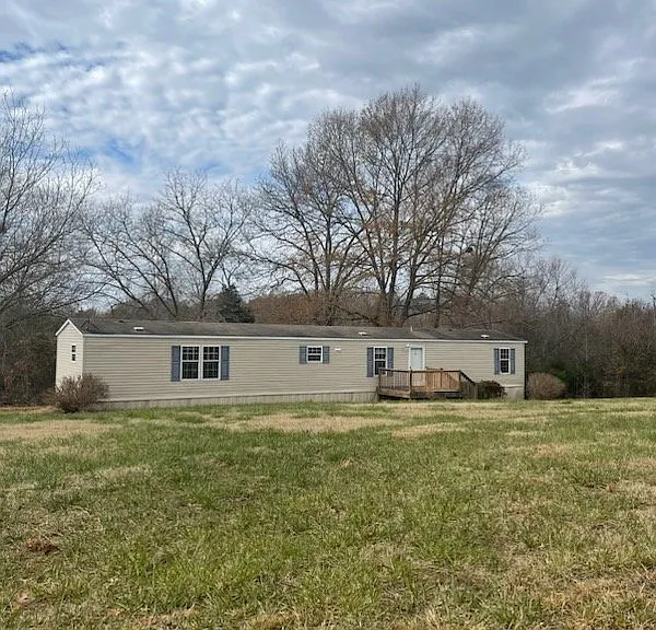 1374 Meadowlark Ln — Photo 1