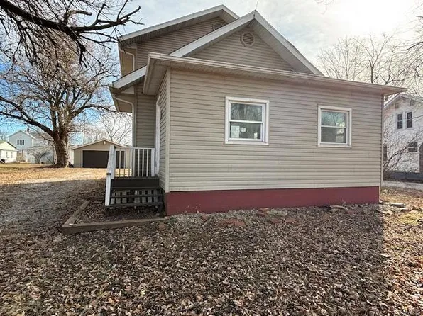 419 S Washington St, Bunker Hill, IL 62014