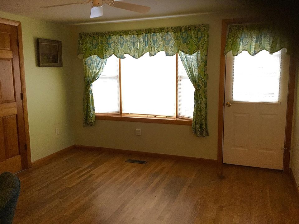2nd image of 12 Chestnut Ave