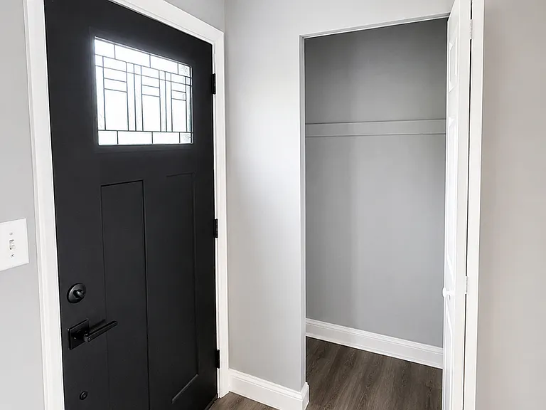 1386 Faber Ave — Photo 2