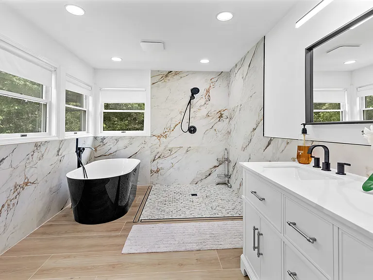 21 Eastway Dr — Photo 20