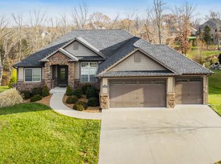5003 Brookthorn Ct, Columbia, MO 65203
