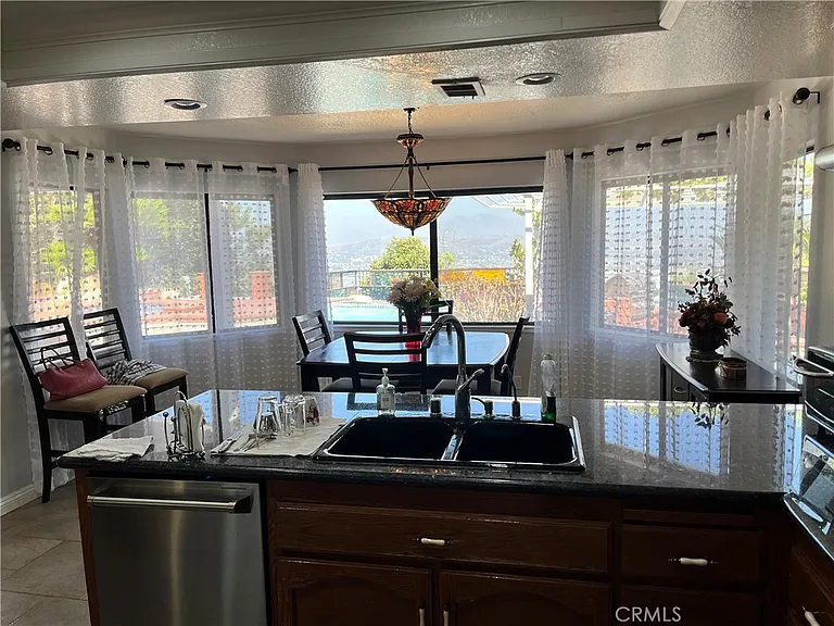 22033 Birds Eye Dr — Photo 33