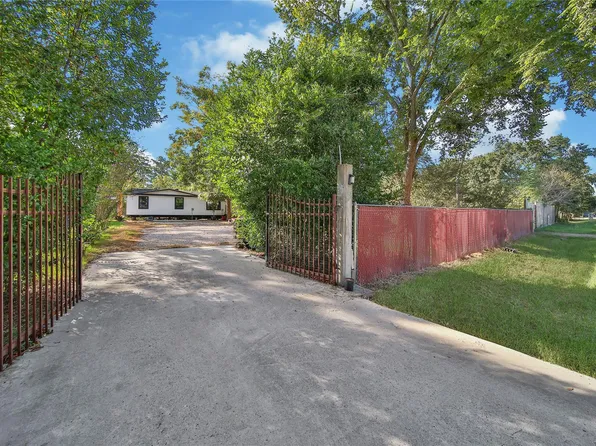30310 Davis St, Magnolia, TX 77355
