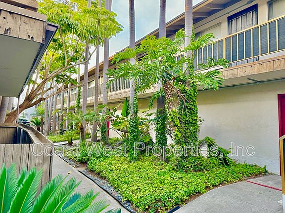 5th image of 1810 Broadway St #4