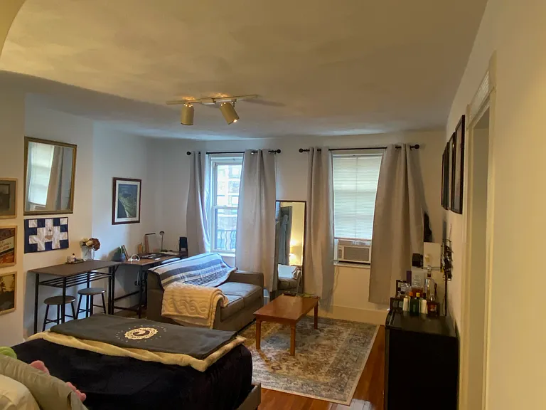 30 Peterborough St #31 — Photo 1